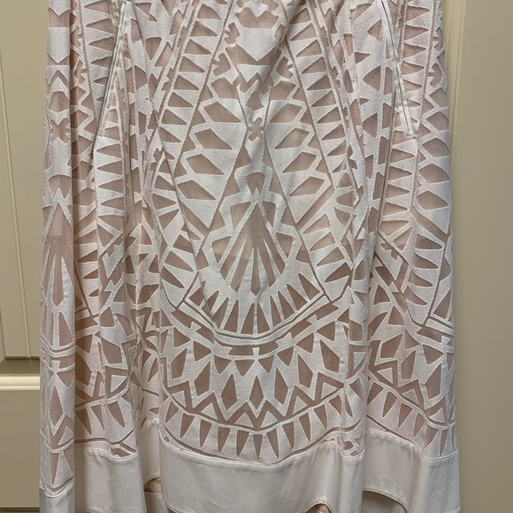 BCBG white skirt with cut outs - Picture 1 of 4